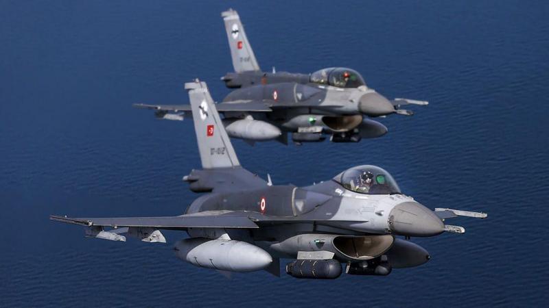 Türk F-16'ları Somali'de Eş-Şabab'ı vurdu
