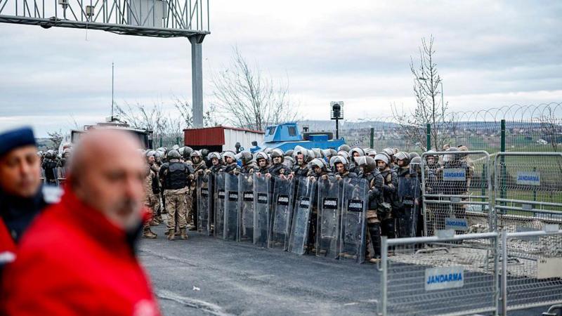 İBB davasında süre gerginliği: İmamoğlu salondan çıkarıldı