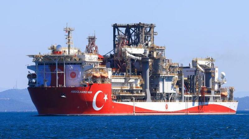 Türkiye Kıbrıs'ın kuzeyinde doğalgaz boru hattı inşa edecek