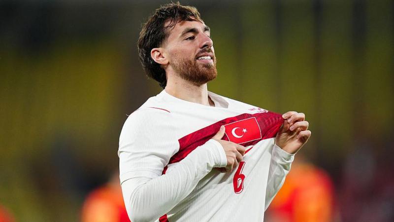 Orkun Kökçü futbola nasıl başladı, neden Türkiye'yi seçti?