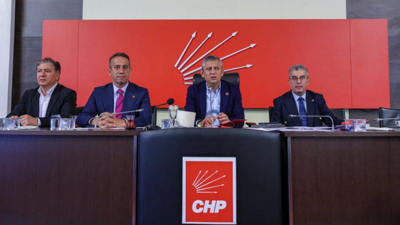 CHP: Ali Mahir Başarır ve Gökhan Günaydın'ın grup başkanvekilliği düştü