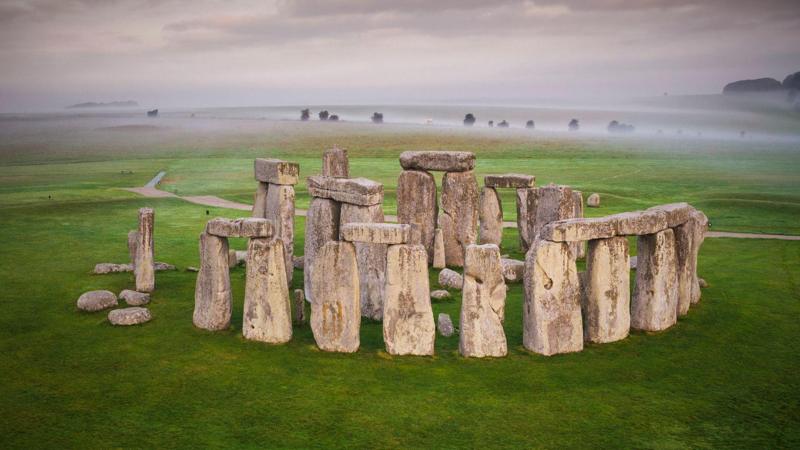 Stonehenge'in daha basit ve eski bir versiyonu bulundu