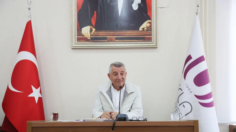 Güzelbahçe Belediye Başkanı Mustafa Günay gözaltına alındı