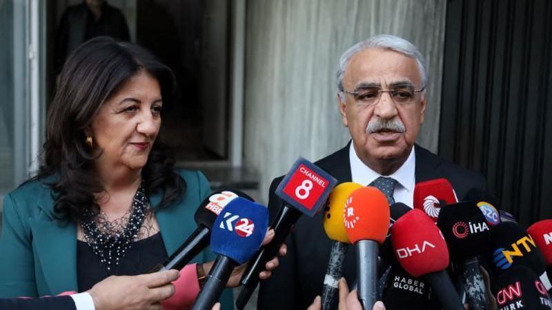 Çerçeve yasa sonrası Erdoğan ile İmralı heyeti arasında ilk görüşme: 'Sıradaki adımlar görüşüldü'
